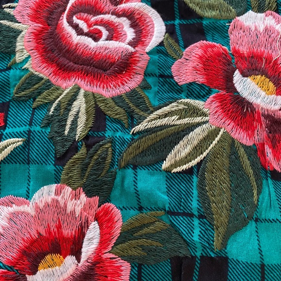 Umgee Turquoise and Black Checkered Blouse - Picture 8 of 10